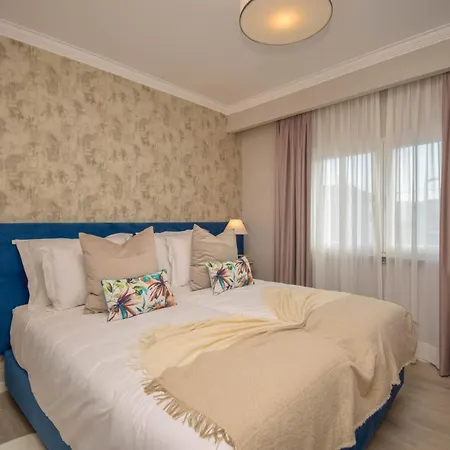 Mourato By Sunny Deluxe *